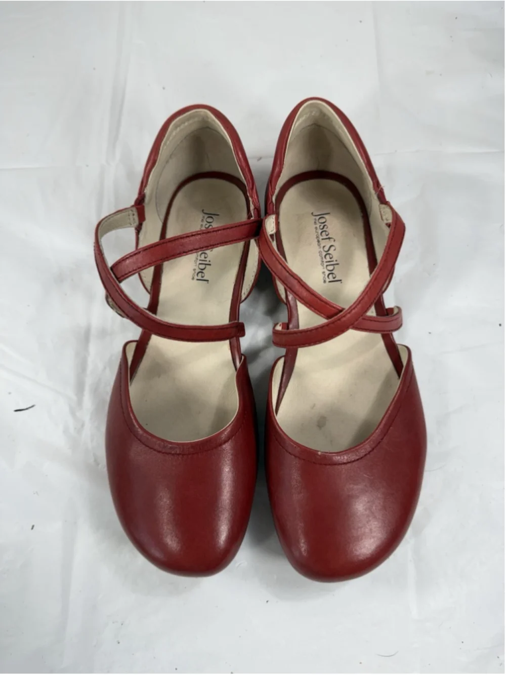 Josef Seibel Fiona 13 leather ballerina flat in red sz 38